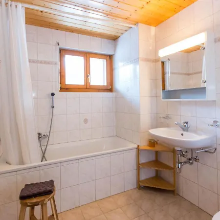 公寓 Apartment In La Tzoumaz Near Ski Slopes 拉茨欧马兹