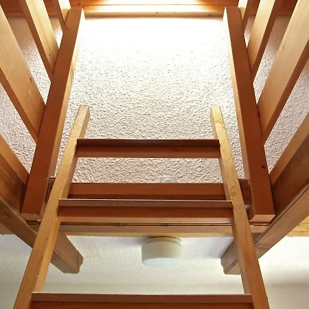 Apartment In La Tzoumaz Near Ski Slopes 拉茨欧马兹