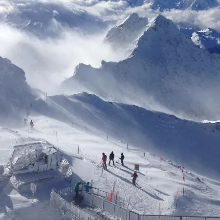 아파트 Apartment In La Tzoumaz Near Ski Slopes 라 초우마츠