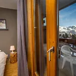 Cozy Apartment with Balcony in La Tzoumaz Apartament