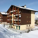 Cozy Apartment with Balcony in La Tzoumaz La Tzoumaz