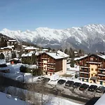 Cozy Apartment with Balcony in La Tzoumaz La Tzoumaz