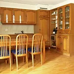 Cozy Apartment with Balcony in La Tzoumaz Apartament