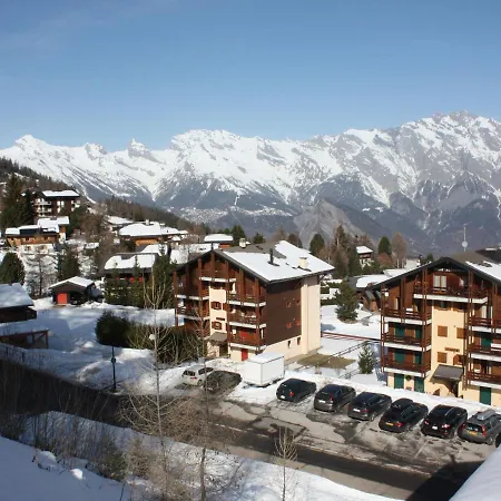 Apartment In La Tzoumaz Near Ski Slopes 라 초우마츠