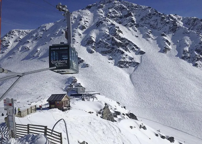 Apartment In La Tzoumaz Near Ski Slopes アパート