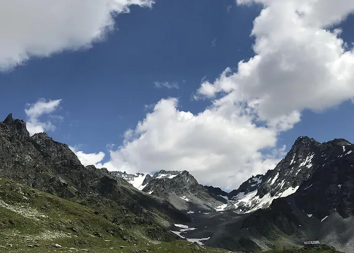 アパート Apartment In La Tzoumaz Near Ski Slopes ラ・ズマ