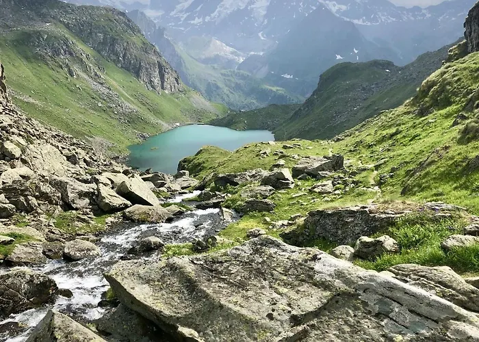 Apartment In La Tzoumaz Near Ski Slopes アパート ラ・ズマ