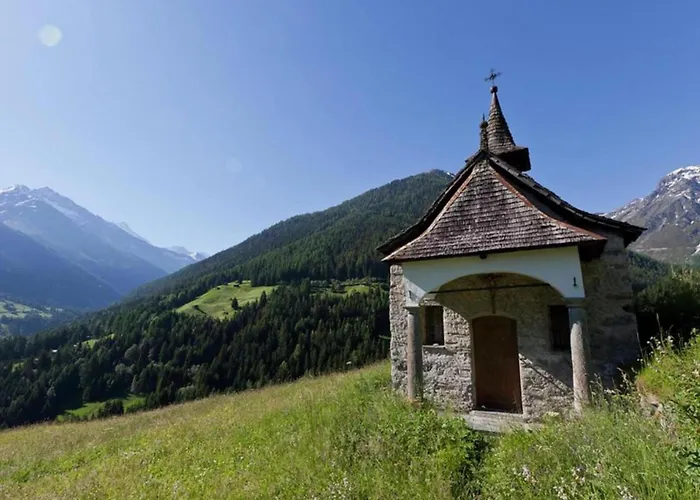 Apartment In La Tzoumaz Near Ski Slopes アパート ラ・ズマ