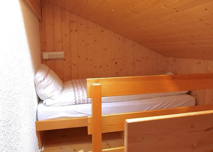 Apartment In La Tzoumaz Near Ski Slopes アパート *