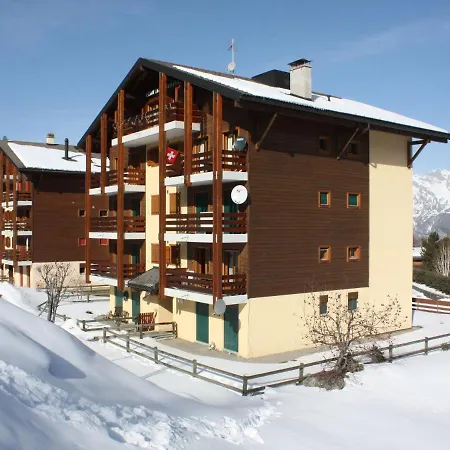 Apartment In La Tzoumaz Near Ski Slopes Ла-Тзума